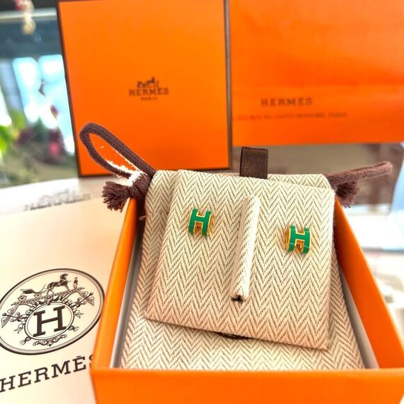 NIB HERMES 🎁GIFTABLE Mini Pop H Earring Stud Green Malachité Gold Hardware - Picture 2 of 8